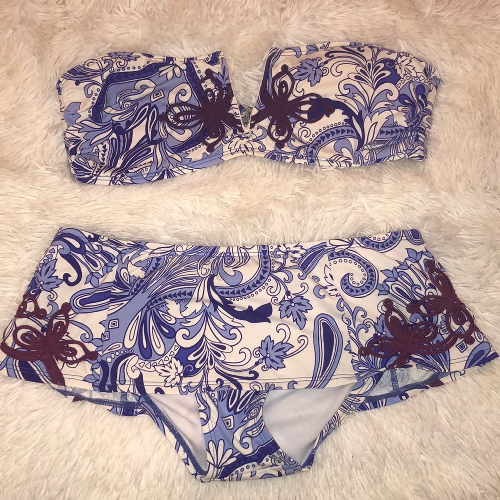Laundry By Shelli Segal 2 Piece Swimsuit